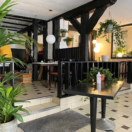 Otel Cafe Rhoenperle Bad Neustadt an der Saale